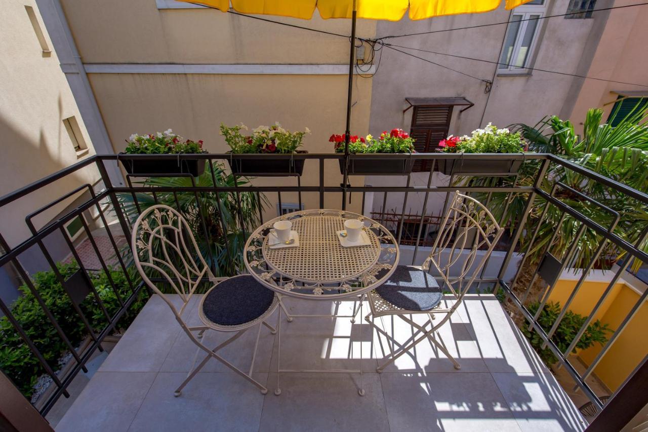 Apartmani Dogas Crikvenica Exterior foto