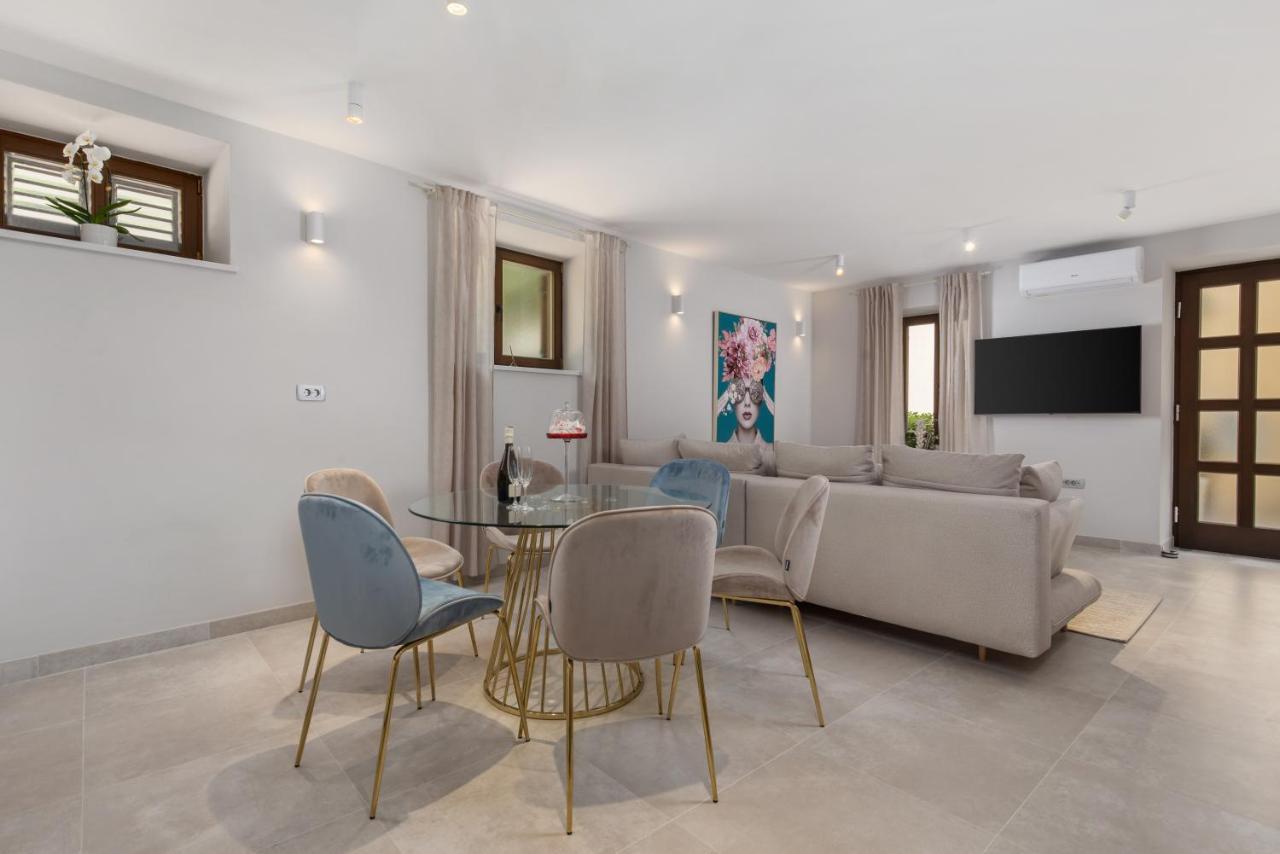 Apartmani Dogas Crikvenica Exterior foto